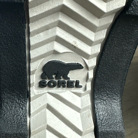 SOREL Joan of Arctic Houndstooth Boots. Women’s size 6.5. - Picture 6 of 7